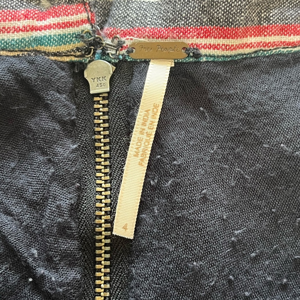 Free People Yours Truly Multicolor Chevron Stripe Mini Skirt Size 4 Boho Retro - Picture 9 of 9